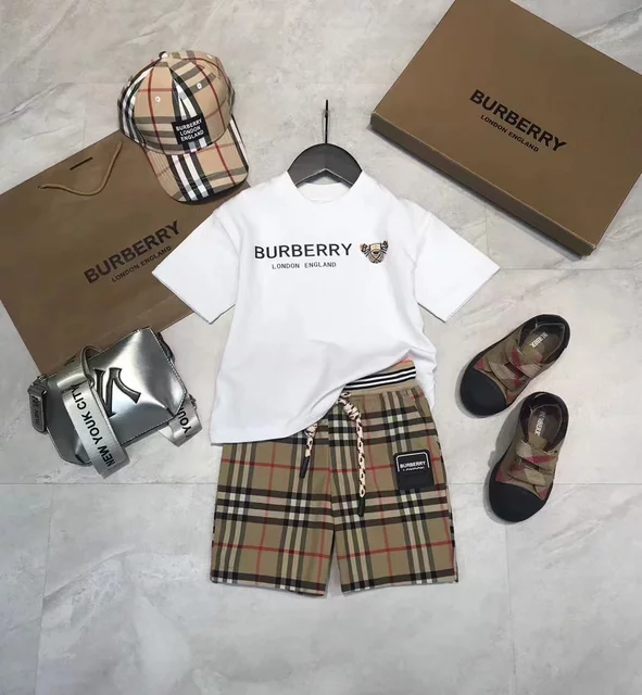 burberry mini chain bag