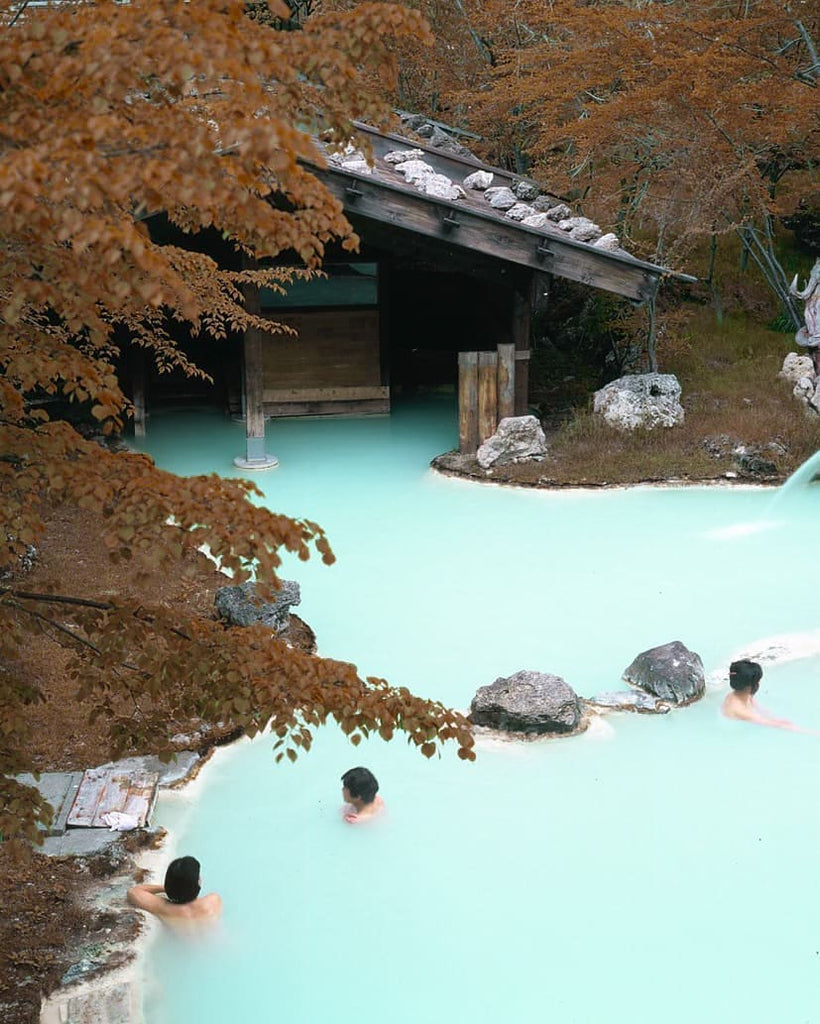 japanese mineral bath onsen