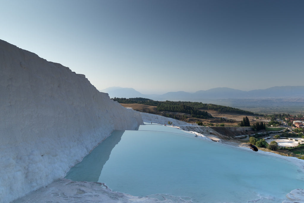 Hot springs in Turkey with a view of the horizon