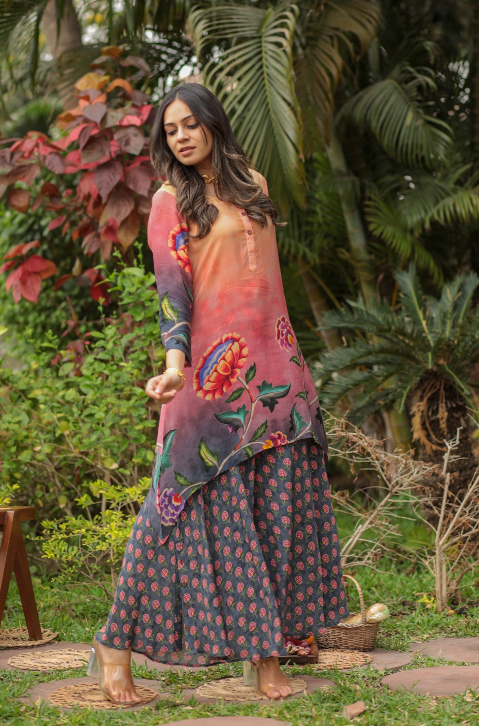 Buy online Multicolored Kalamkari Printed Cotton Palazzos from bottom wear  for Women by Desi Weavess for 1089 at 0 off  2023 Limeroadcom