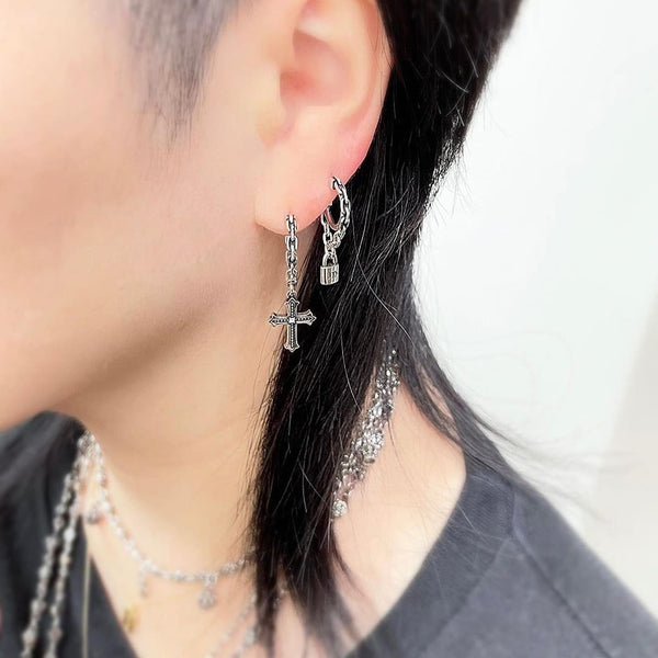 ジャスティンデイビス ピアス 新品Silve