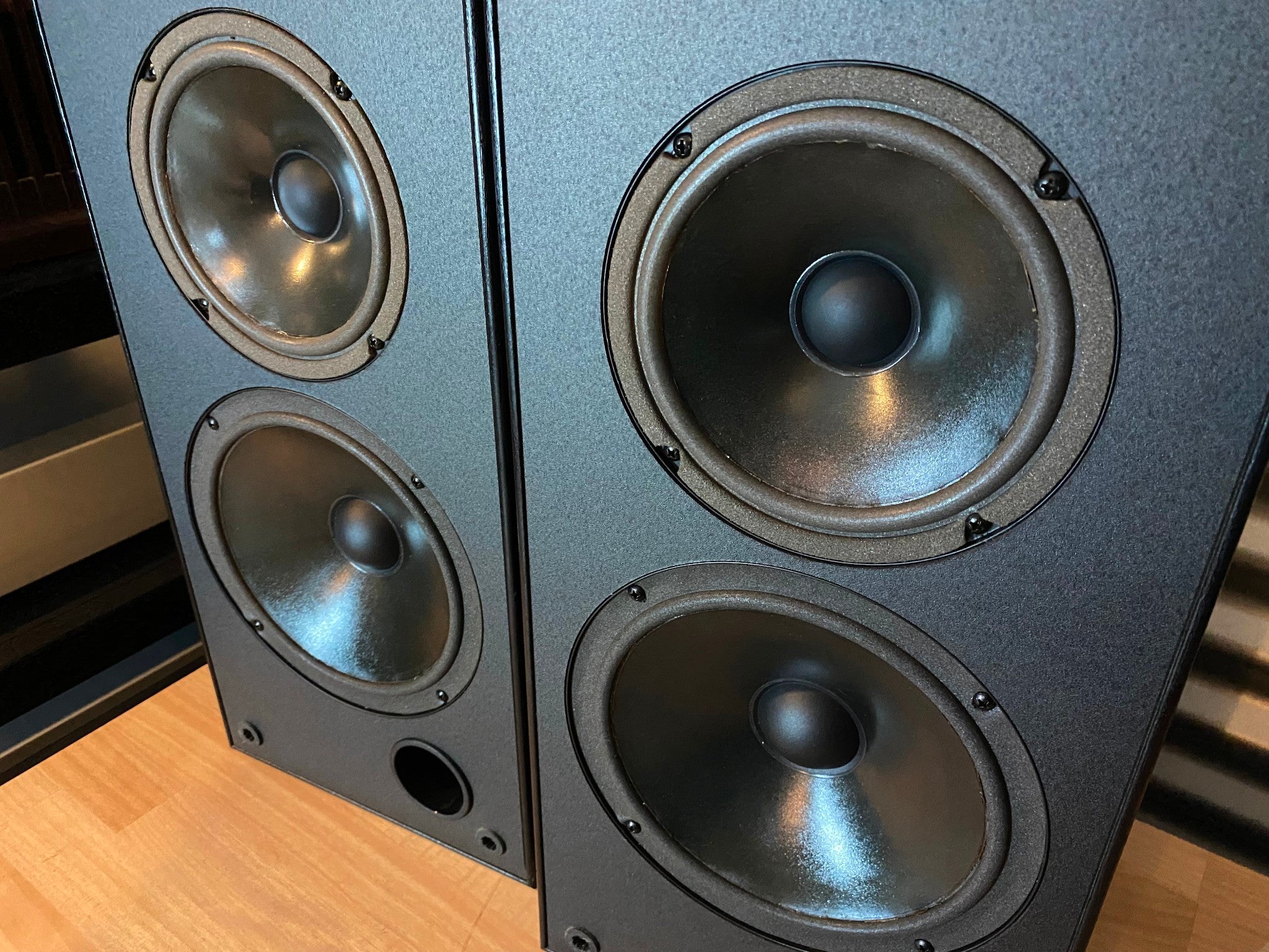 bookshelf speakers made in usa