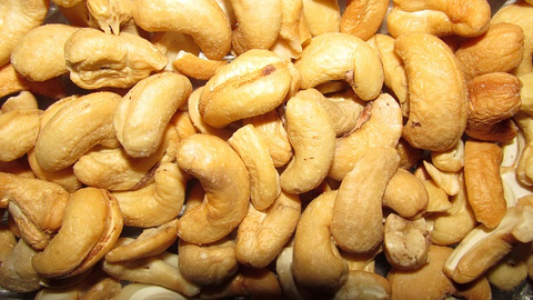 how to eat cashew for hair growth