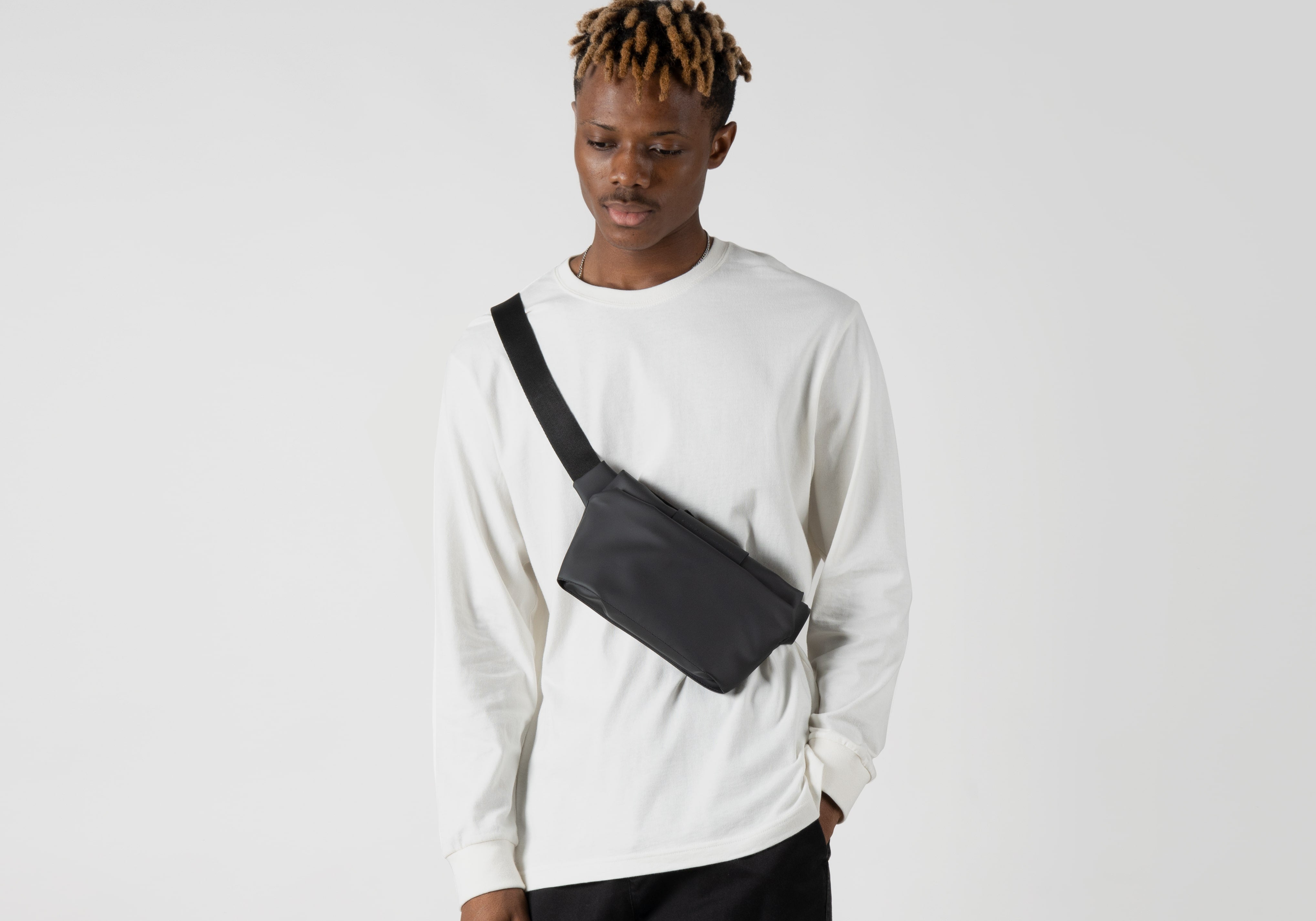 TAO M15 SLING BAG