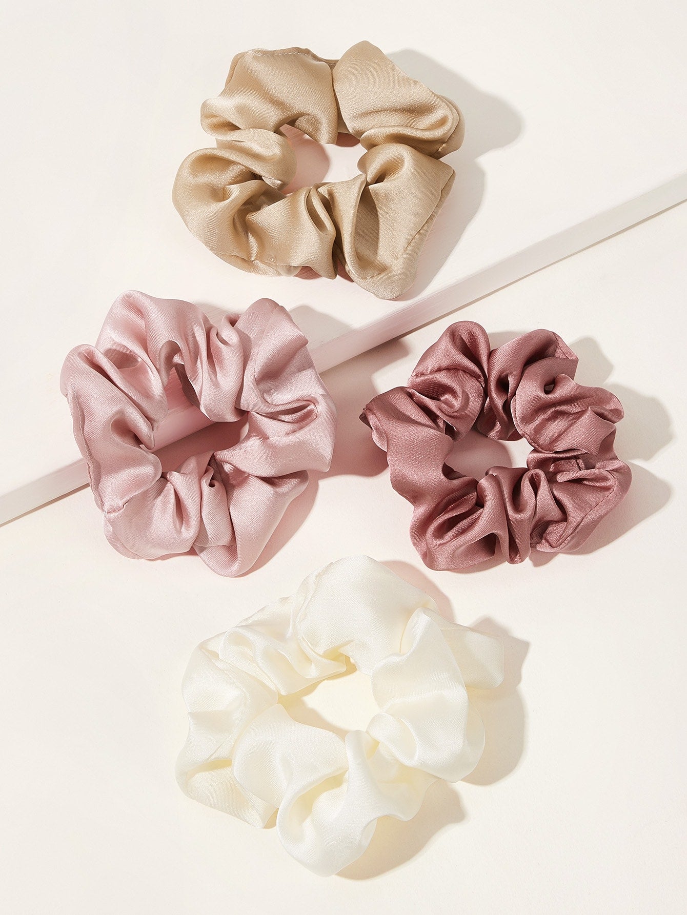 Simple Scrunchie 4pcs Ponytail Holder Hair Scrunchy Hair Styling Accessories for