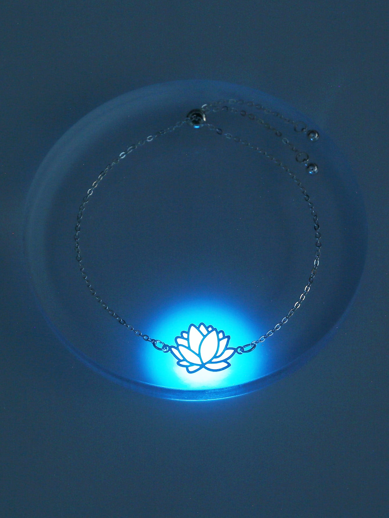 Glow In The Dark Flower Decor Bracelet for Women Jewelry Gifts for Her Fashion Accessories