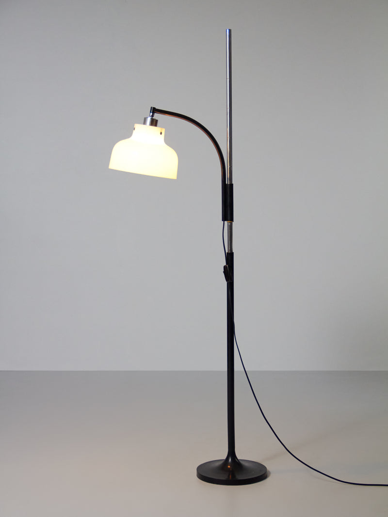 max studio lamp