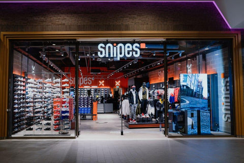 Snipes store front