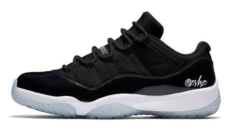 Space Jordan 11 Low