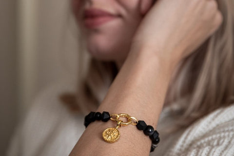 women bracelet compass symbol gold
