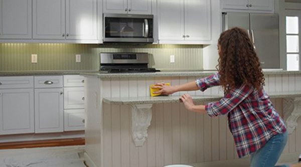 Kitchen cabinet door cleaning