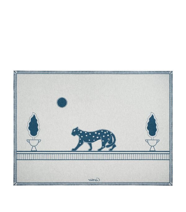 Shop Louis Vuitton Neo monogram blanket (M70439) by SpainSol
