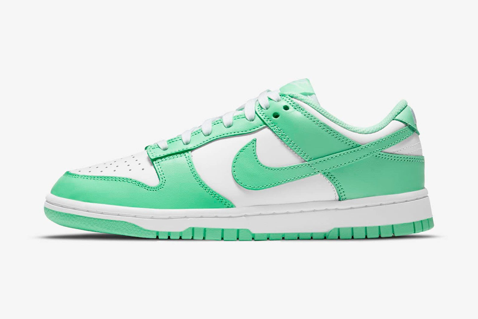 nike dunk green glow release