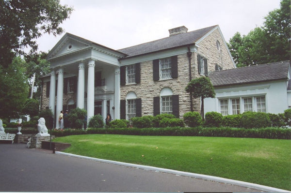 Graceland, Elvis’ home in Tennessee 