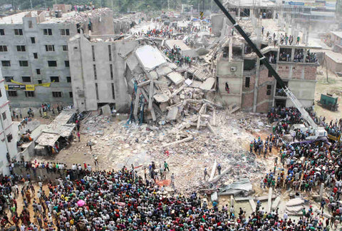 effondrement du rana plaza l'immeuble / usine pour l'industrie du textile pour des marques d'ultra fast fashion