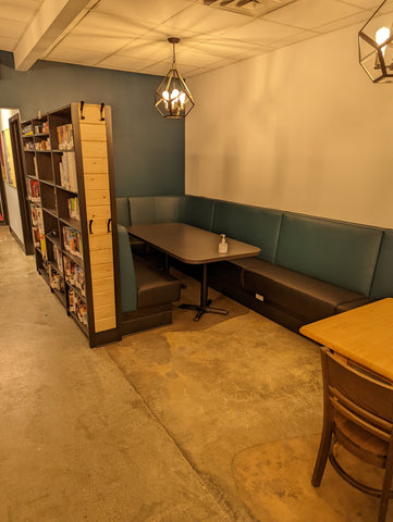 table-top-cafe-booth-left-interior