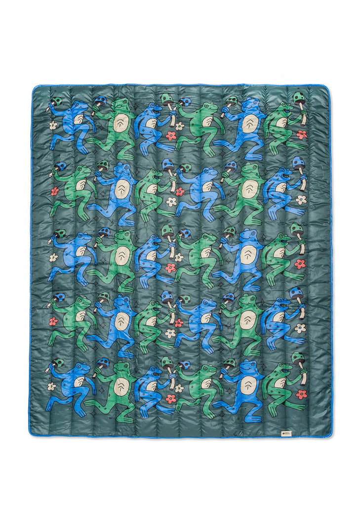 dancin-frogs-recycled-camp-blanket