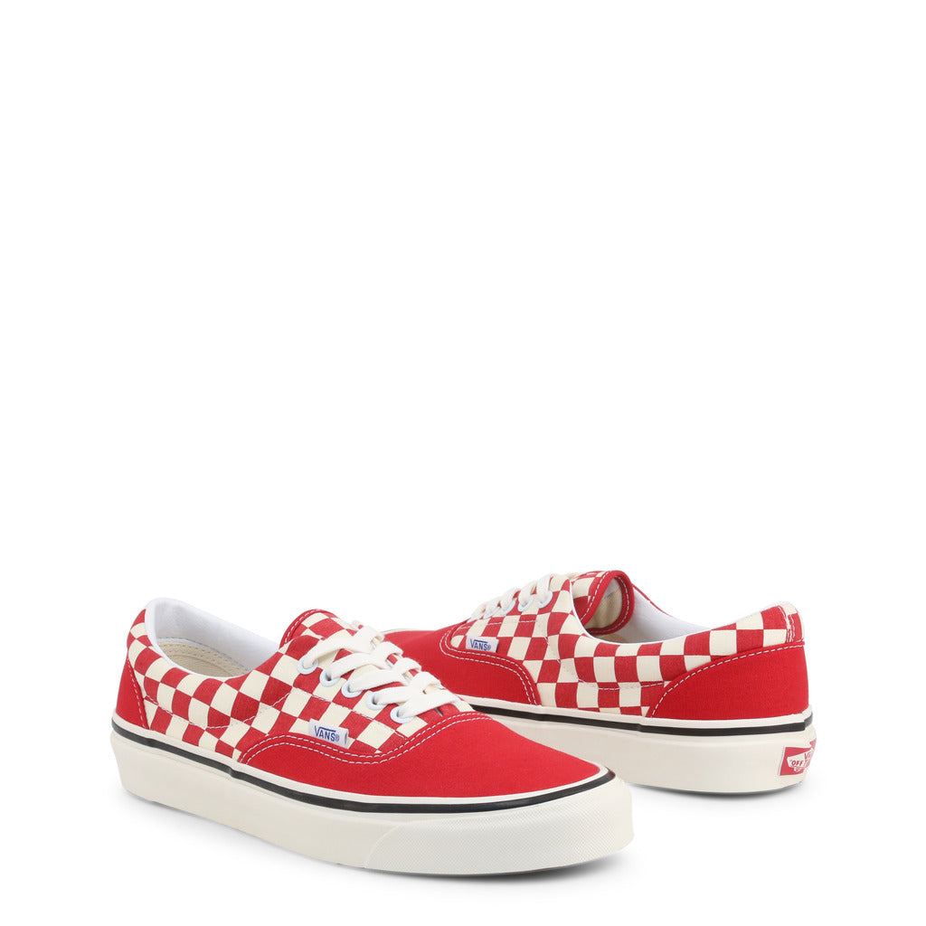 vans era racing red