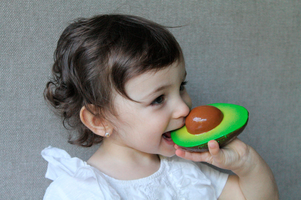 Papita the Apple Chewable Baby Toy from Oli & Carol – STUDIO MINI