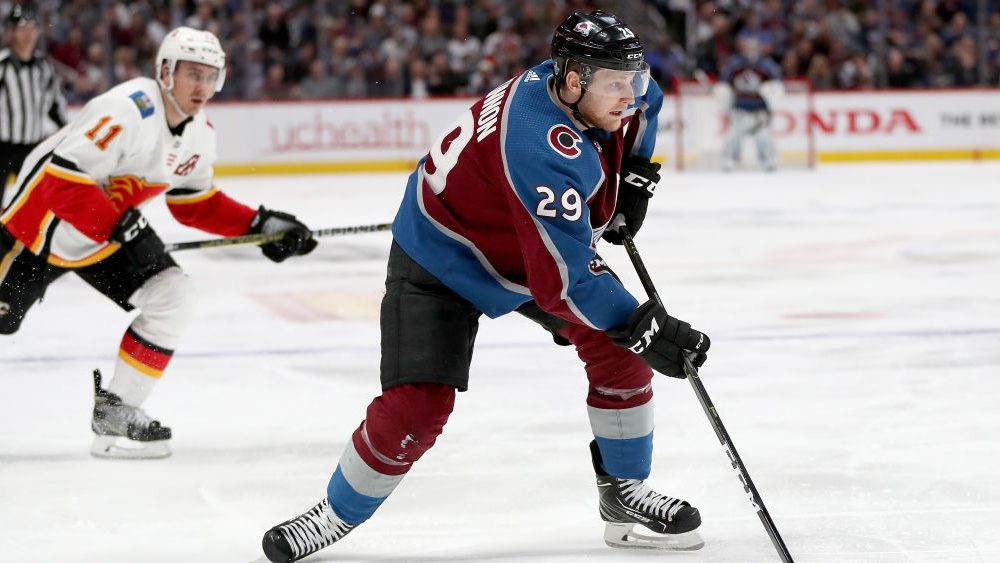 nathan mackinnon