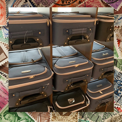roddel Aubergine zo veel Spannende luxe koffer overvol met duizenden en duizenden postzegels ui —  Edel Collecties België