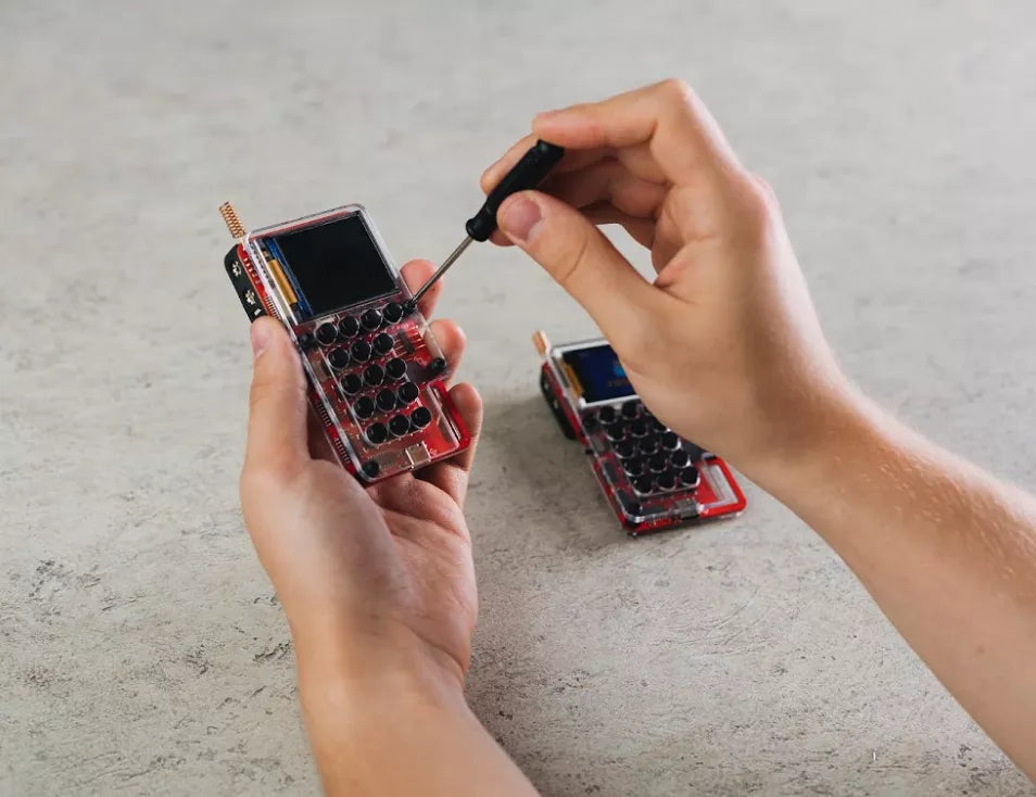 CircuitMess STEM kit - Chatter DIY walkie-textie