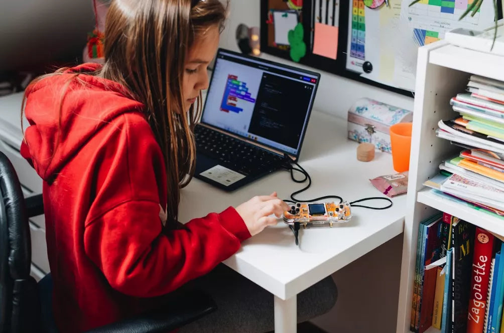 Nibble DIY gaming console for middle school students