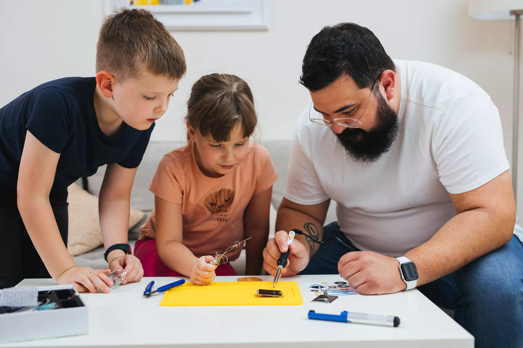 Parent involved in the kids' STEM education