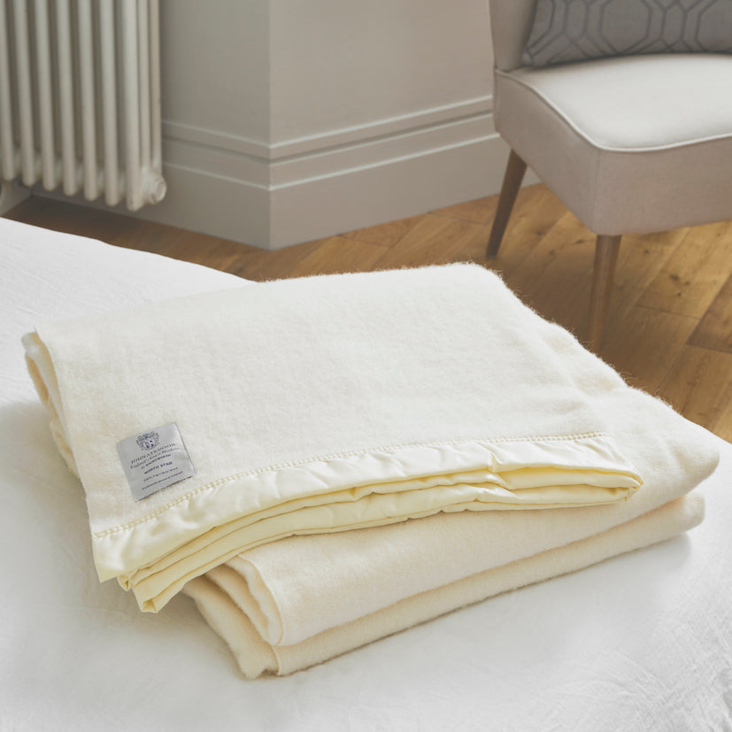 Wool White Cellular Pure New Wool Lightweight Blanket Witney