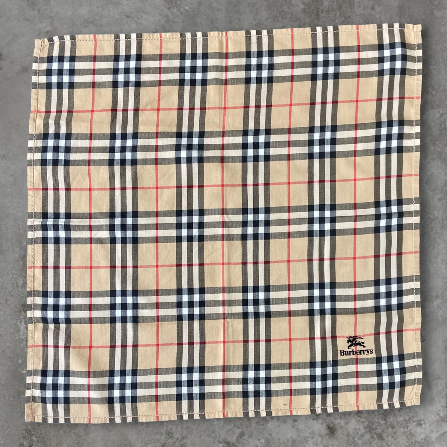 BURBERRY NOVA PRINT SILK HEADSCARF – Fazed by Finn