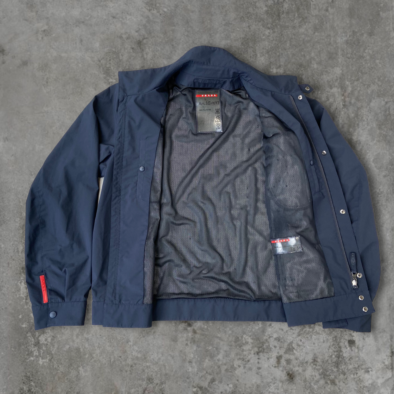 PRADA SPORT NAVY NYLON JACKET - L – Fazed by Finn