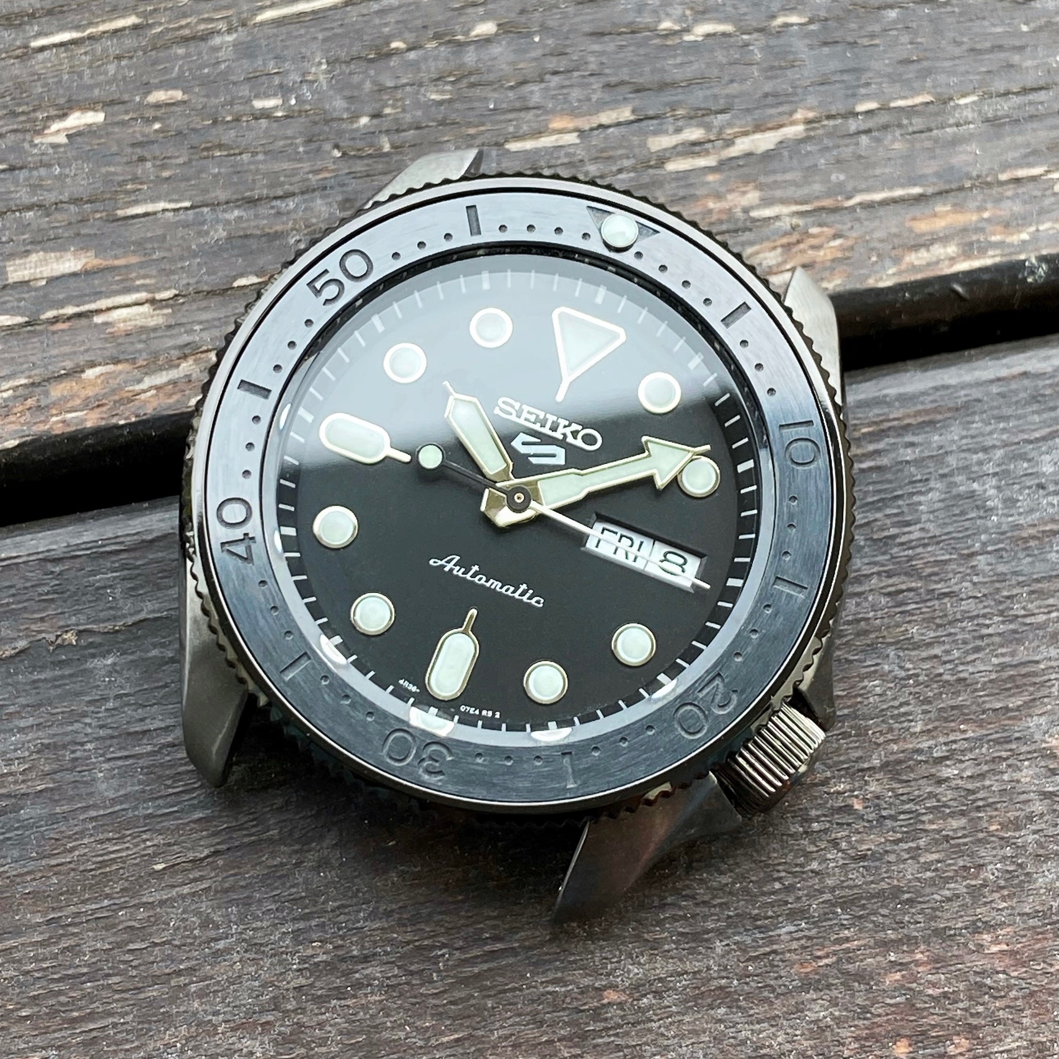 Ceramic Insert - SKX Brushed Stealth - DLW WATCHES