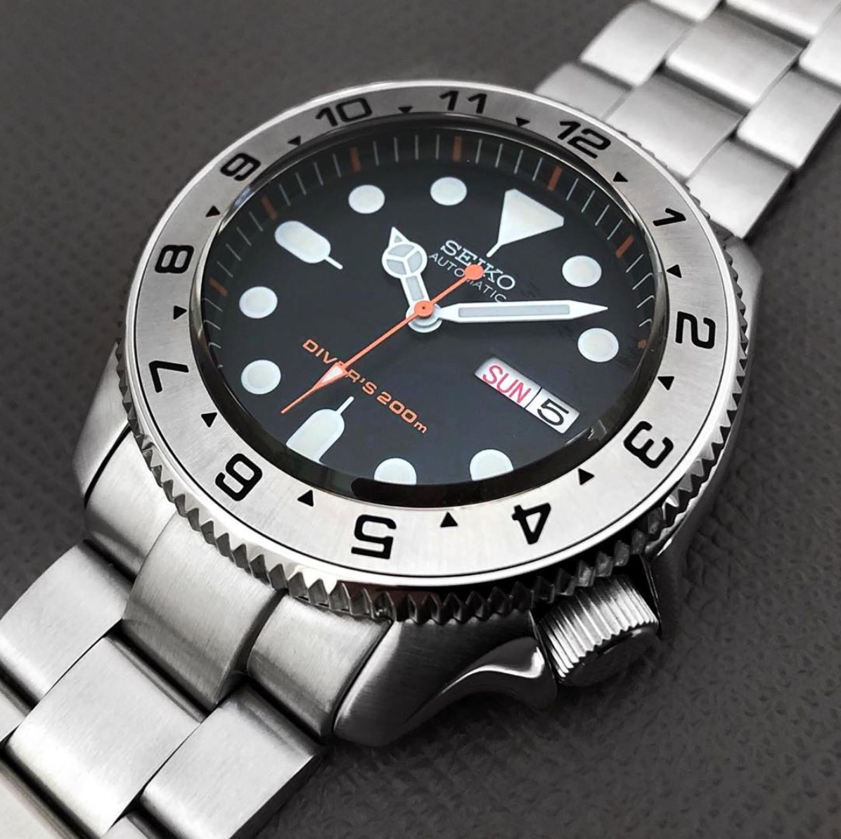 . - SKX007/SRPD - Matt Black w Markers (Orange) - DLW WATCHES