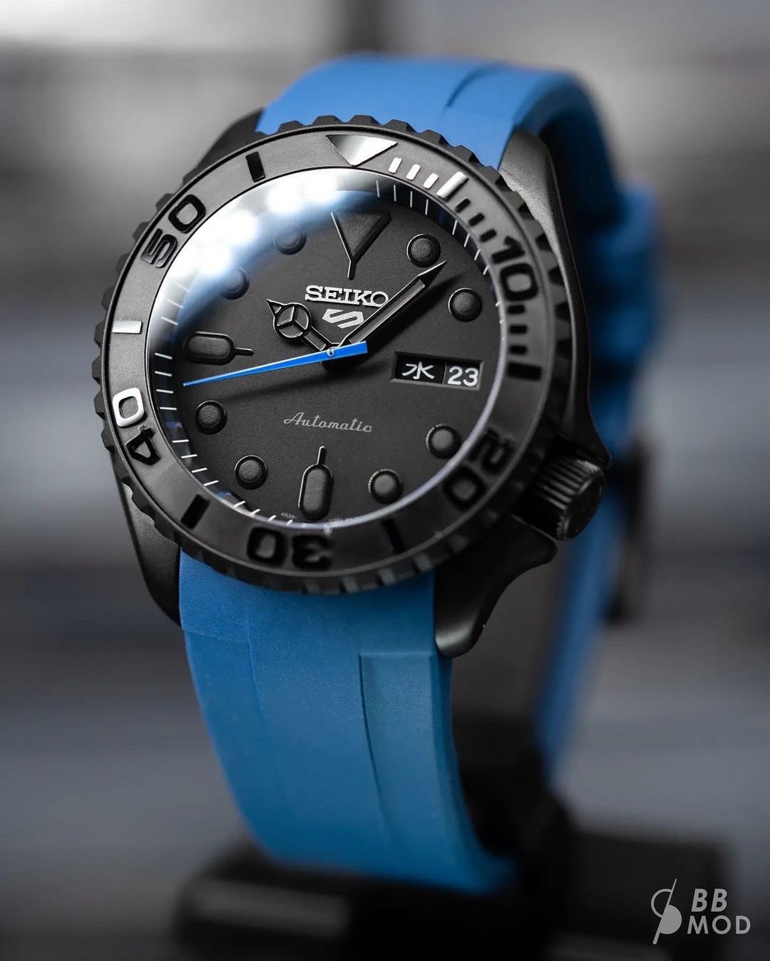 . - SKX007/SRPD - Matt Black w Markers (Blue) - DLW WATCHES