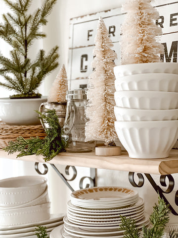 Using Greenery Throughout Your Cottage Home During the Holidays ...