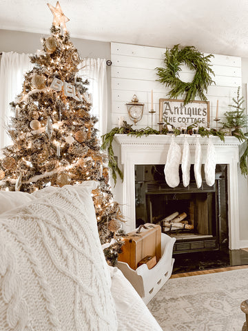 A Guide to Decorating Your Cottage Mantel Throughout the Seasons ...