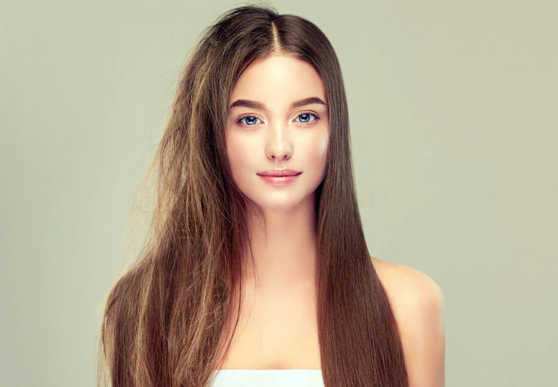 Keratinbehandling är en kosmetisk behandling som ger näring åt hårets fiber.