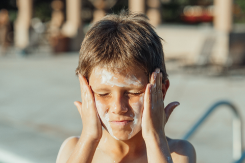use of sunscreens on minors