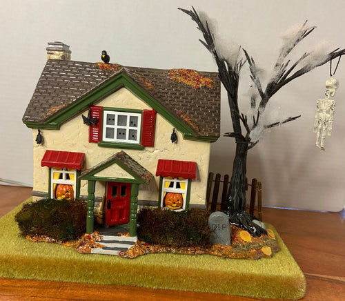 Dept 56 Snow Village Halloween 