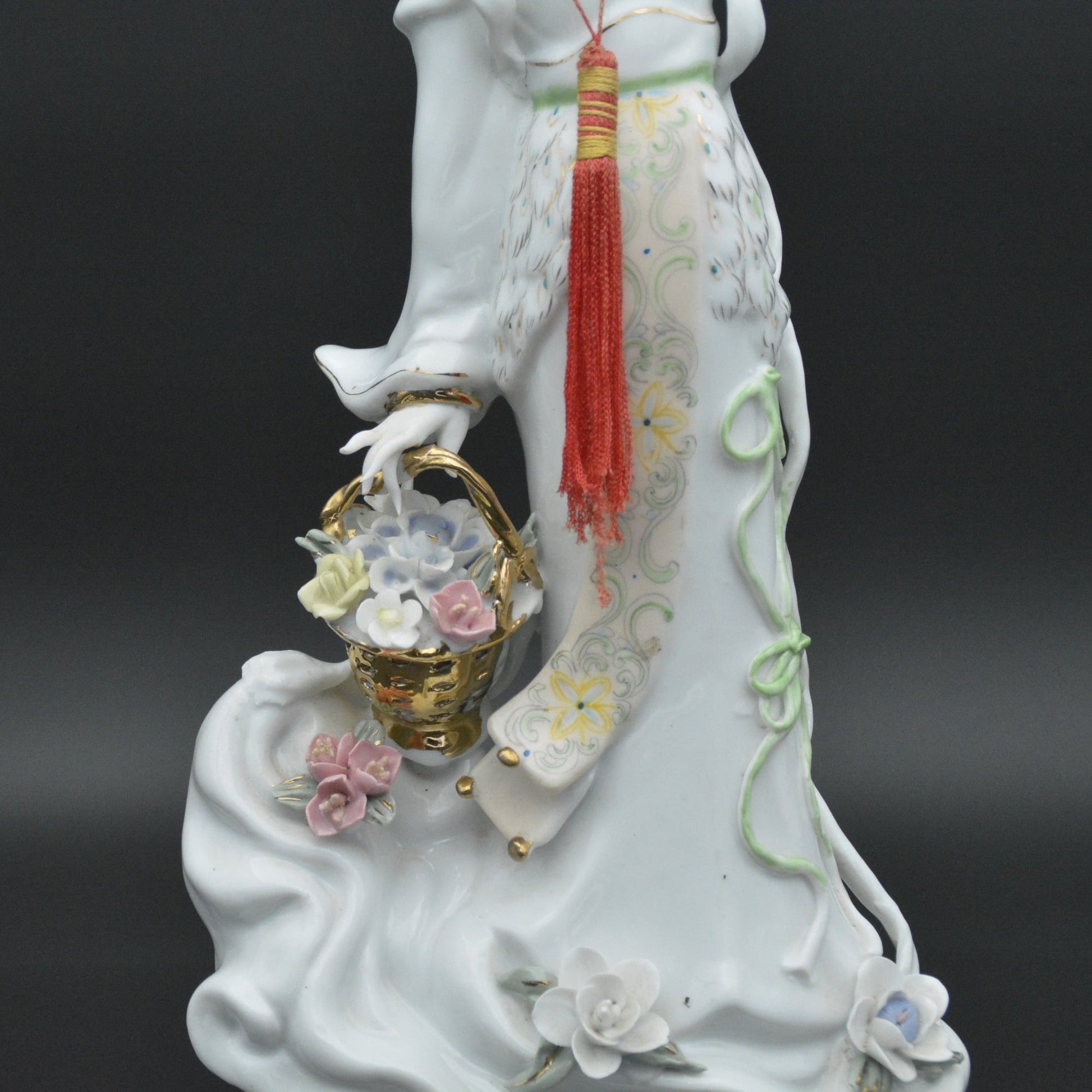 Decoderen industrie Natte sneeuw Vintage Porseleinen Beeld van Geisha uit China – antique-vintagedepot