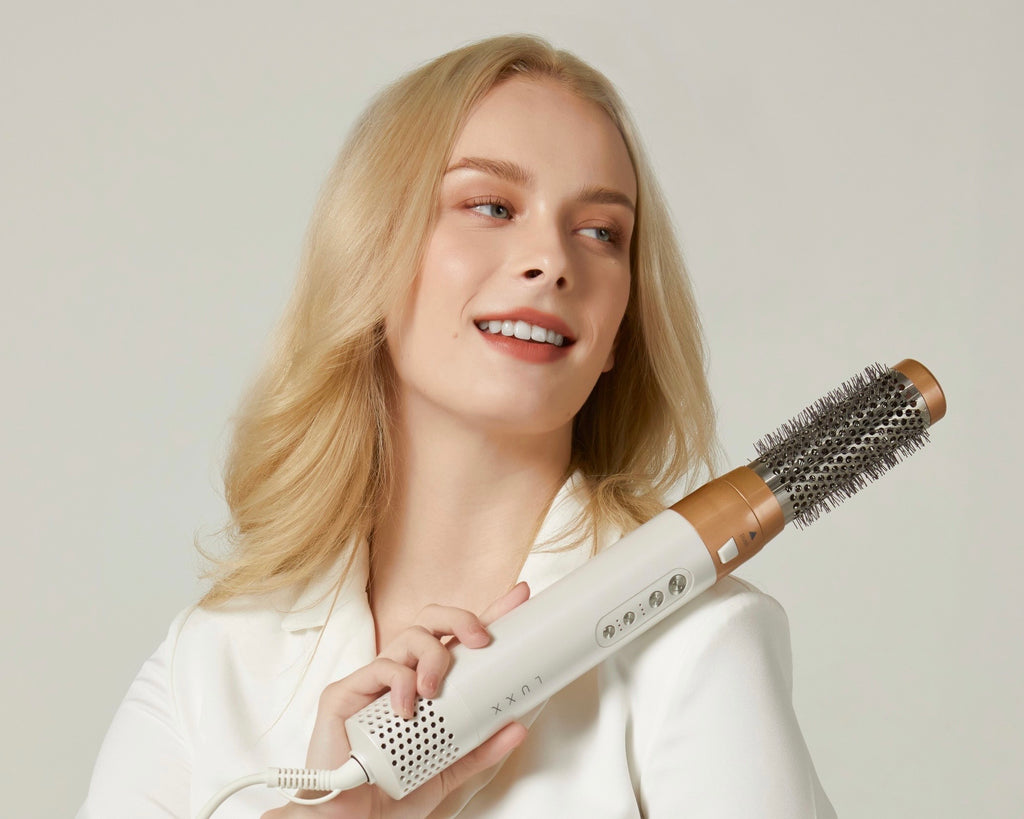 Innovative hot air styler: Experience quick and efficient hair styling