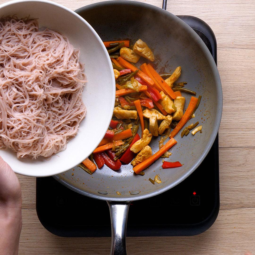 Vermicelli di riso integrale saltati in padella