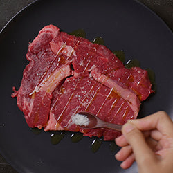 Pittige Thaise steak Larb stijl