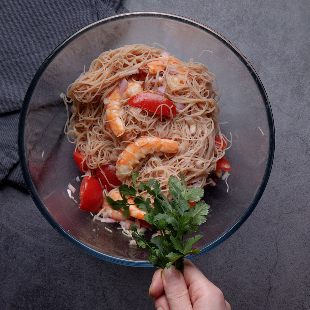 Ensalada de verano tailandesa con vermicelli