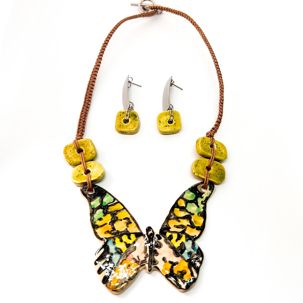 Fortaleza Depresión Transparente Set de collar y aretes mariposa – Lauty