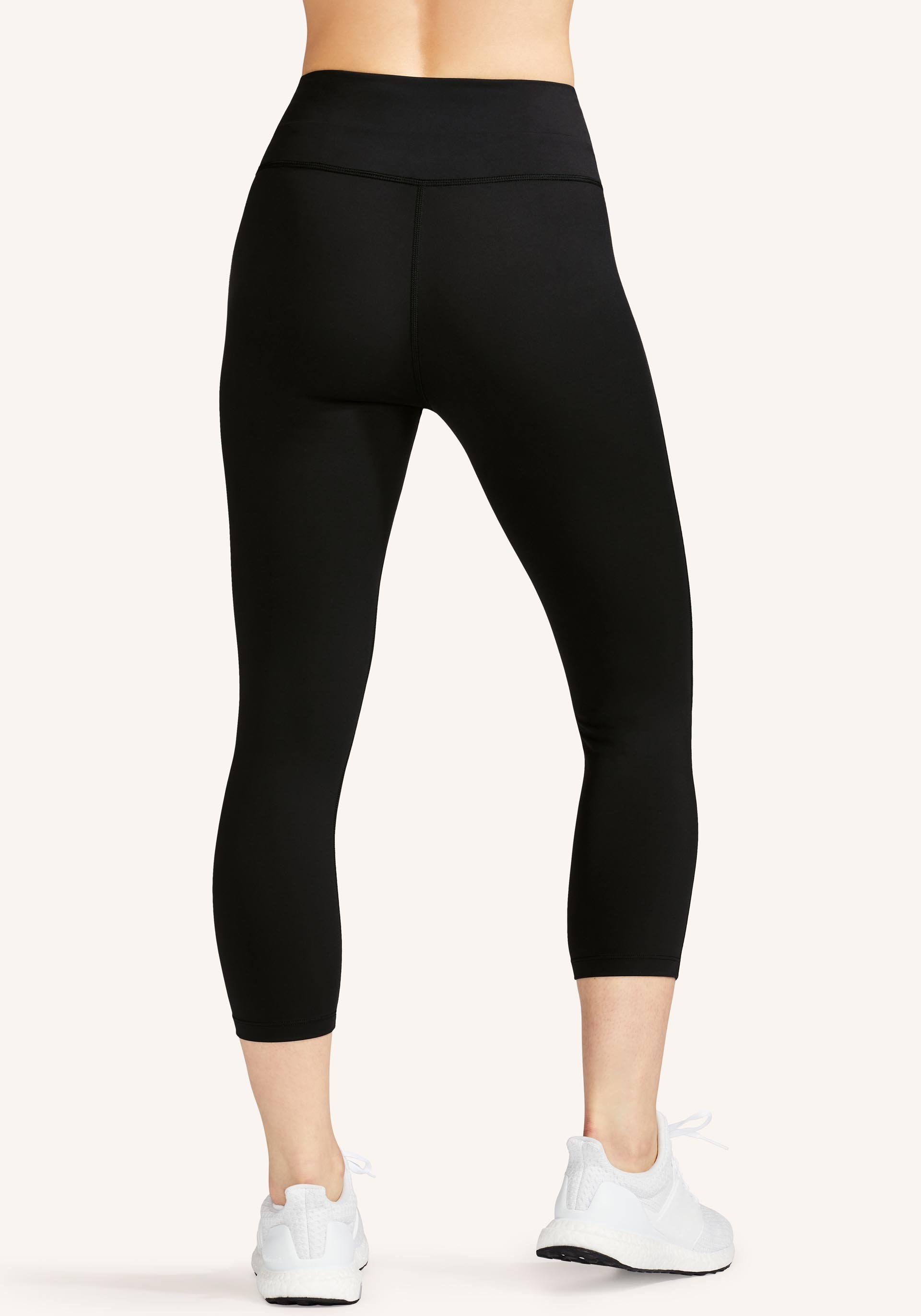 Essential Mid-Rise Capri – Peloton Apparel Australia