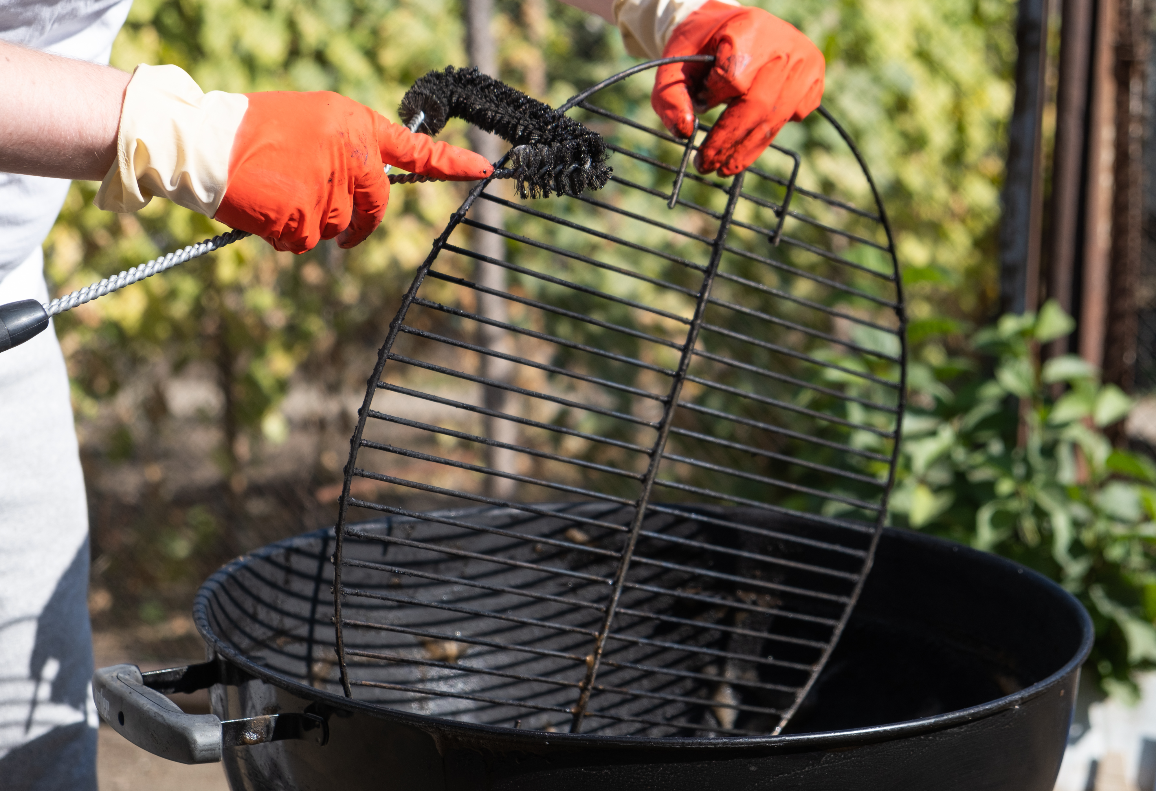 Scrub Your BBQ Grill Clean With These Hacks!