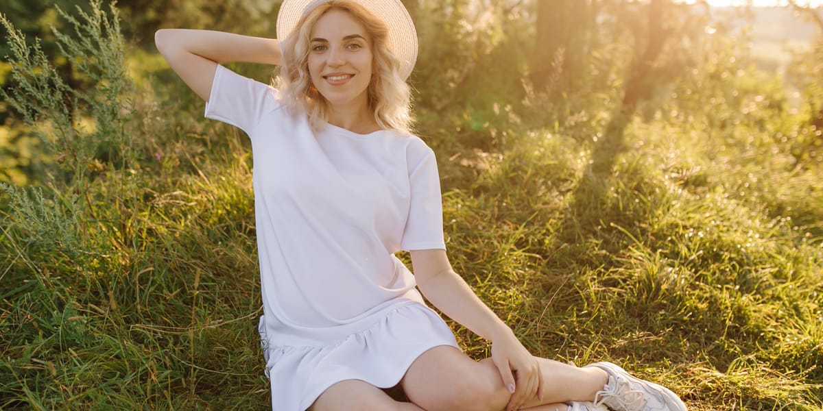 Pregnant lady in a field