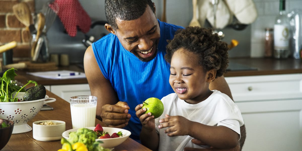 Man eating healthily after exercising to avoid hair loss