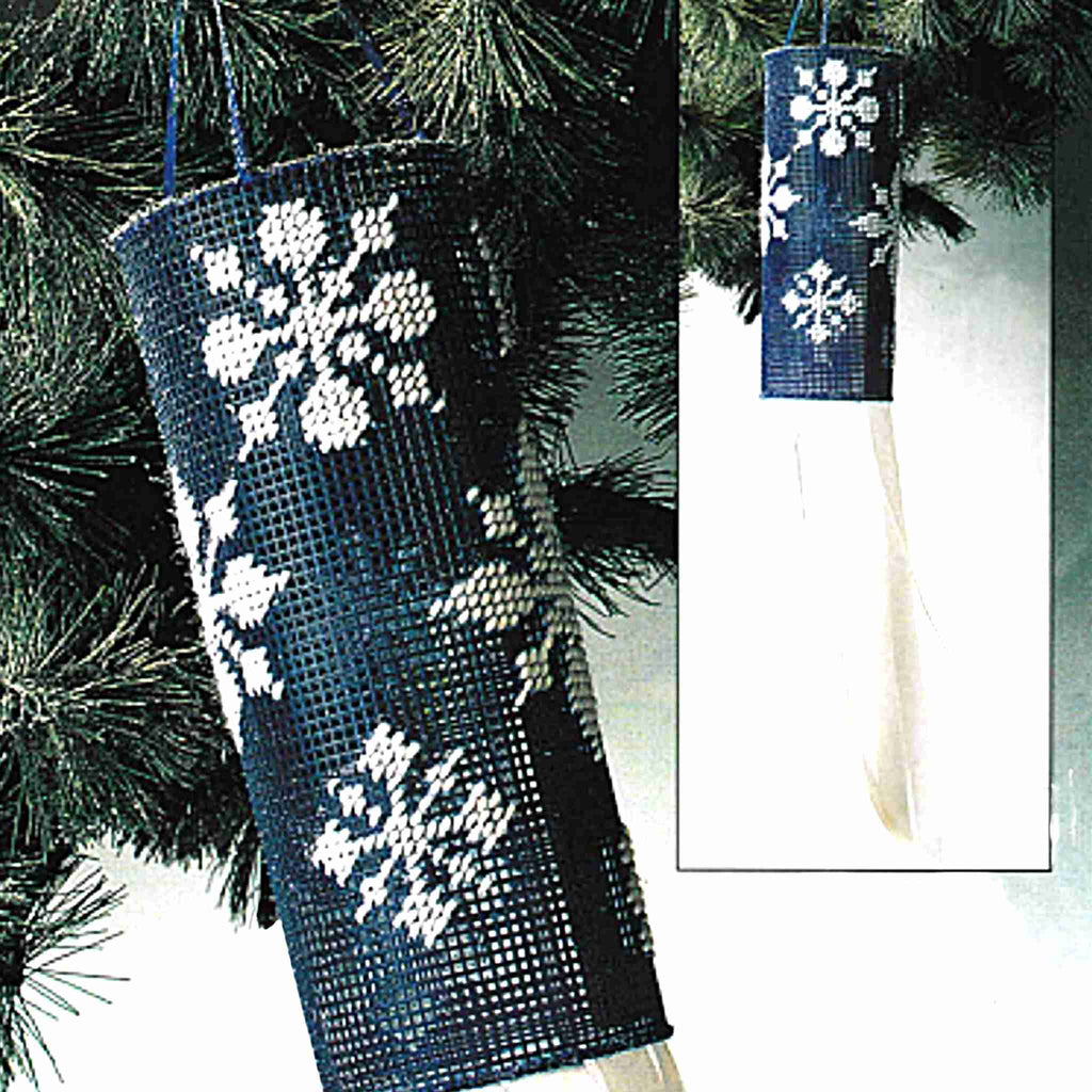 Snowflakes Christmas Ornaments Plastic Canvas Patterns – Cardinal House  Stitches